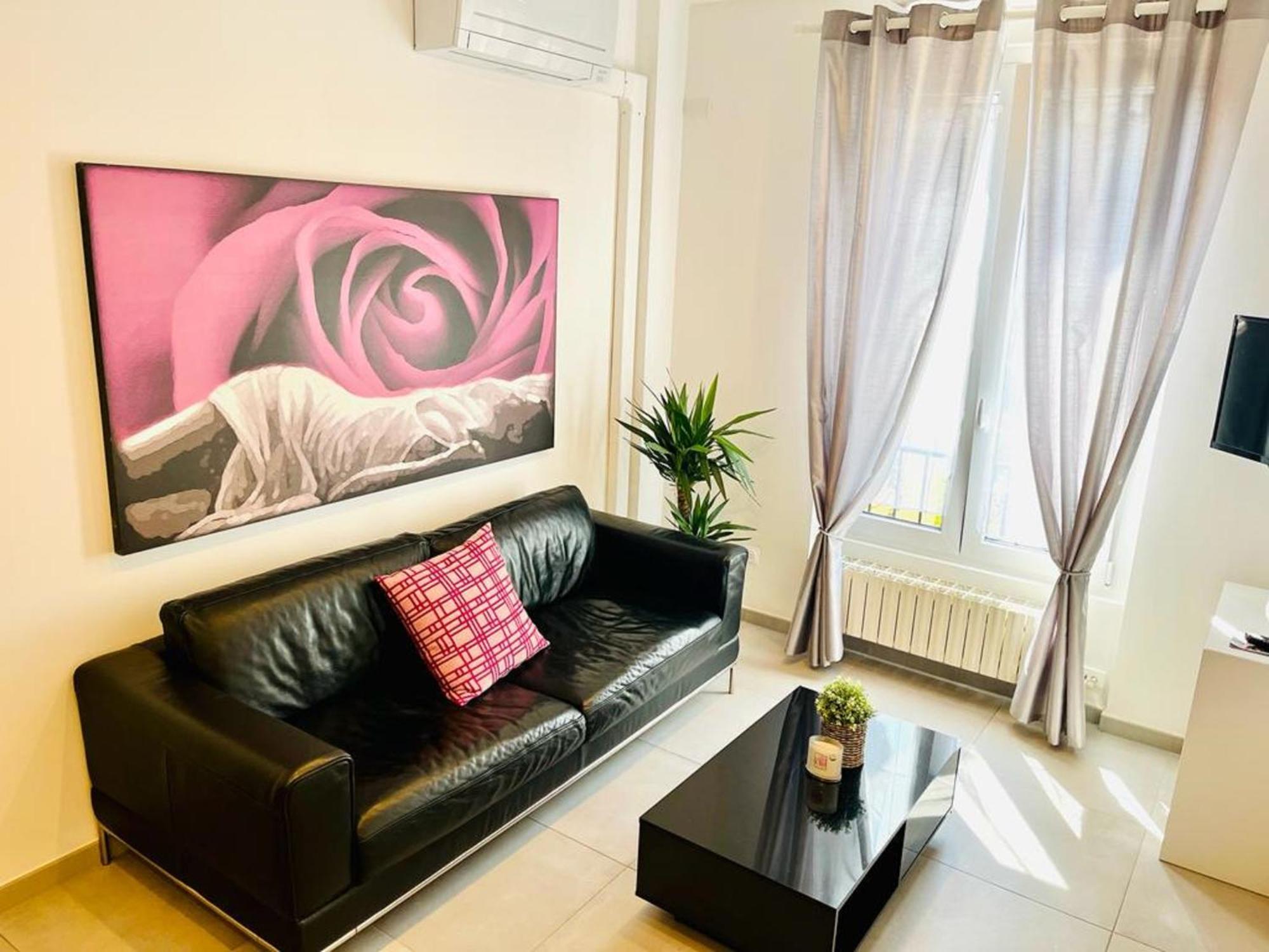 Nice Apartments In The Historic Center Verbania Exterior foto