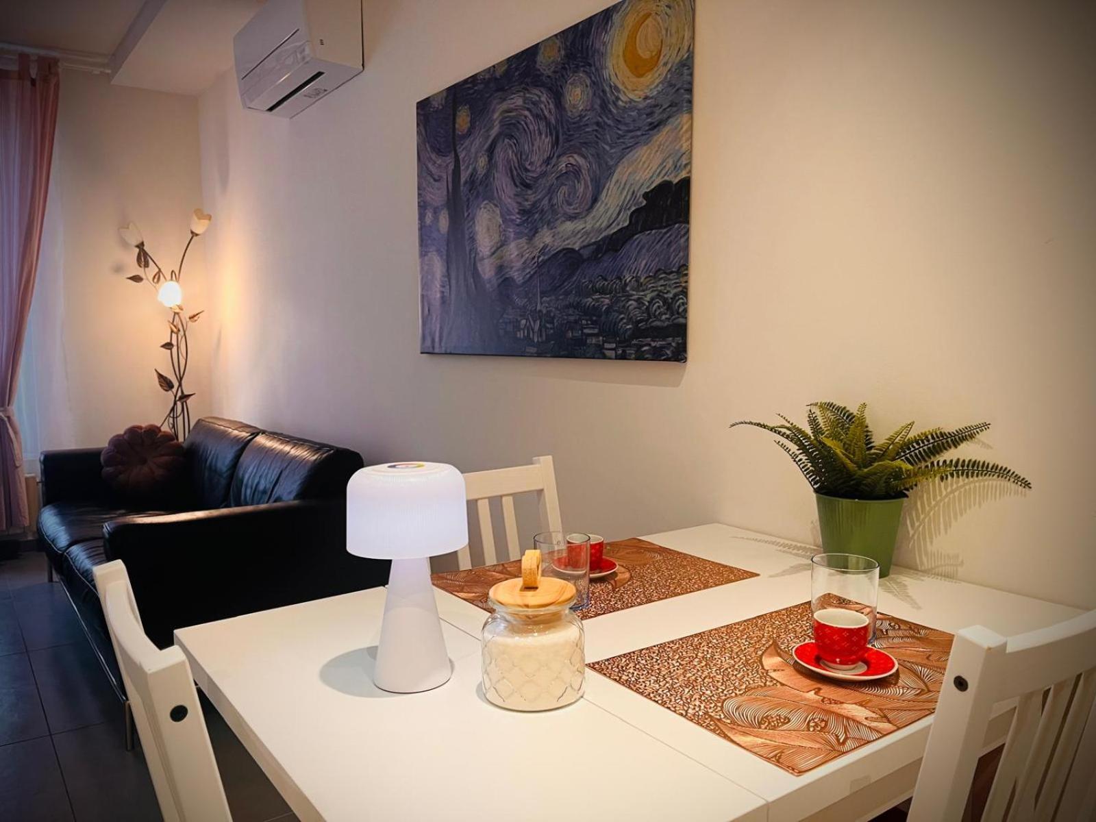 Nice Apartments In The Historic Center Verbania Exterior foto