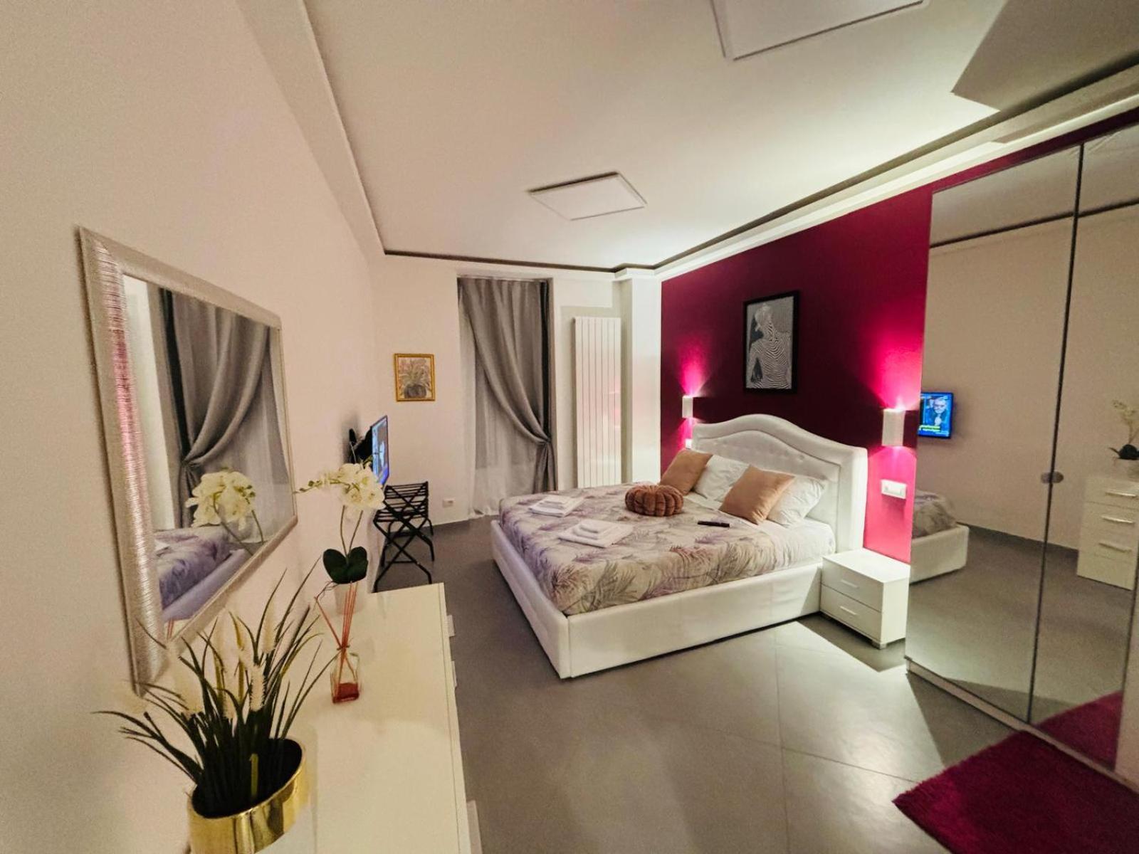 Nice Apartments In The Historic Center Verbania Exterior foto